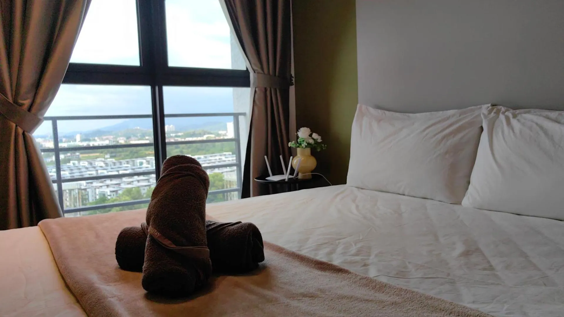 Near Airport K Avenue Family Room Donggongon Apartment